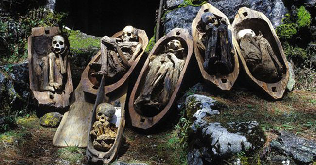 Le-mummie-della-popolazione-Ibaloi.jpg
